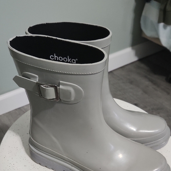 Chooka Light Gray Waterproof Boots - Picture 1 of 1